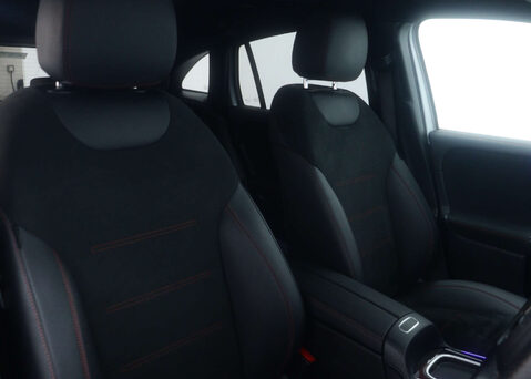 Mercedes-Benz EQA 250+ AMG LINE EXECUTIVE 48