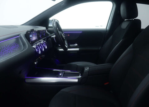 Mercedes-Benz EQA 250+ AMG LINE EXECUTIVE 51