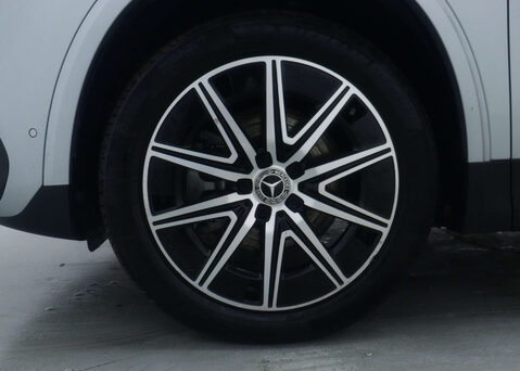 Mercedes-Benz EQA 250+ AMG LINE EXECUTIVE 15