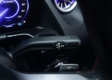 Mercedes-Benz EQA 250+ AMG LINE EXECUTIVE 42