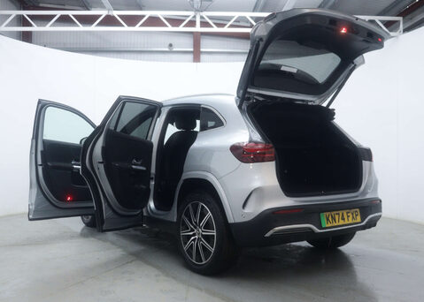 Mercedes-Benz EQA 250+ AMG LINE EXECUTIVE 61