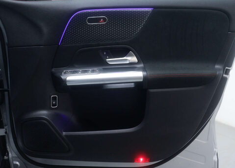 Mercedes-Benz EQA 250+ AMG LINE EXECUTIVE 49