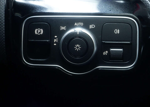 Mercedes-Benz CLA Class 1.3 CLA 180 AMG Line Premium+ Night Edition A 5dr 40