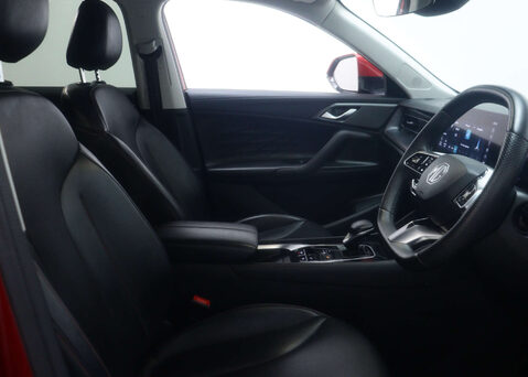 MG HS 1.5 MG HS Trophy Auto 5dr 39