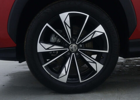 MG HS 1.5 MG HS Trophy Auto 5dr 14