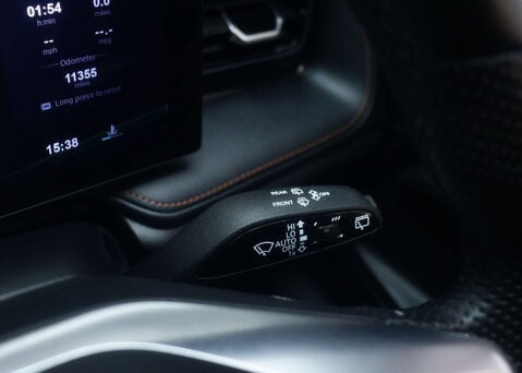 MG HS 1.5 MG HS Trophy Auto 5dr 35