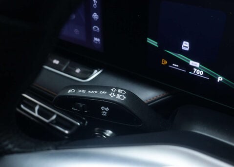 MG HS 1.5 MG HS Trophy Auto 5dr 34