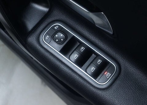 Mercedes-Benz A Class 1.3 A 180 SE 5dr 41