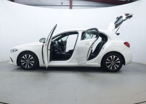 Mercedes-Benz A Class 1.3 A 180 SE 5dr 56