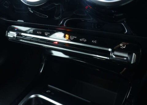 Mercedes-Benz A Class 1.3 A 180 SE 5dr 30