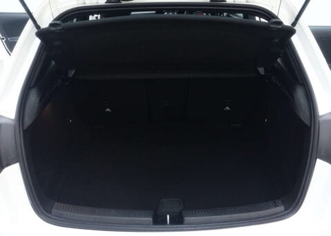 Mercedes-Benz A Class 1.3 A 180 SE 5dr 52