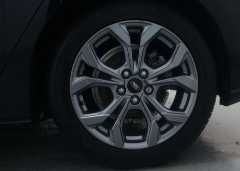 Ford Focus 1.0 Focus ST-Line MHEV Auto 5dr 16