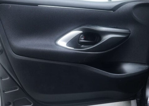 Toyota Yaris 1.5 Yaris Icon HEV CVT 5dr 42