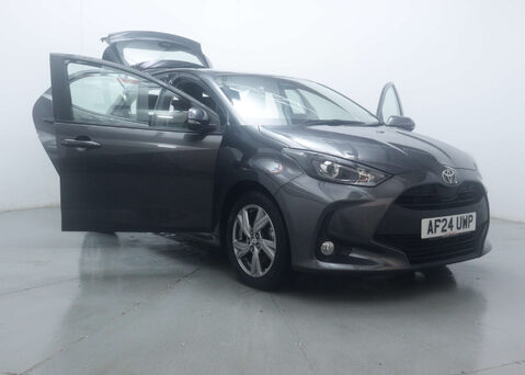 Toyota Yaris 1.5 Yaris Icon HEV CVT 5dr 46