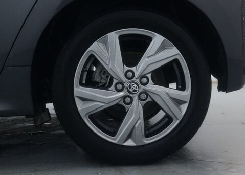 Toyota Yaris 1.5 Yaris Icon HEV CVT 5dr 16