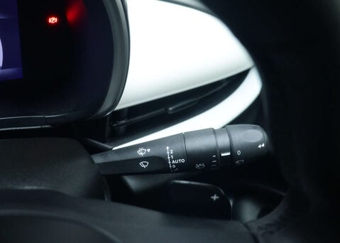 Fiat 600 1.2 600 La Prima HEV Auto 5dr 32