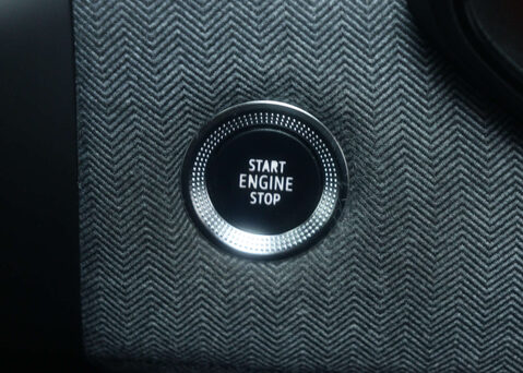 Renault Clio 1.6 Clio Techno E-Tech HEV Auto 5dr 36