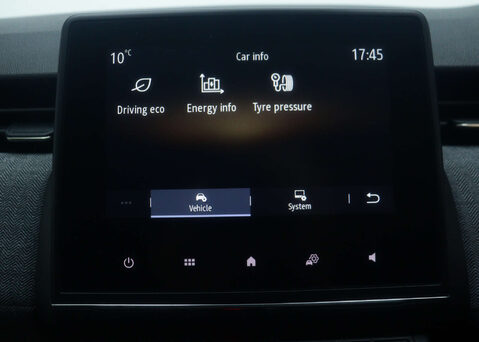 Renault Clio 1.6 Clio Techno E-Tech HEV Auto 5dr 27