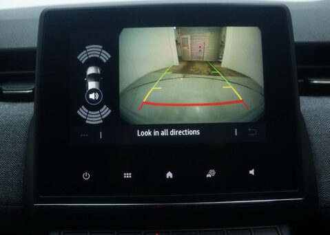 Renault Clio 1.6 Clio Techno E-Tech HEV Auto 5dr 29