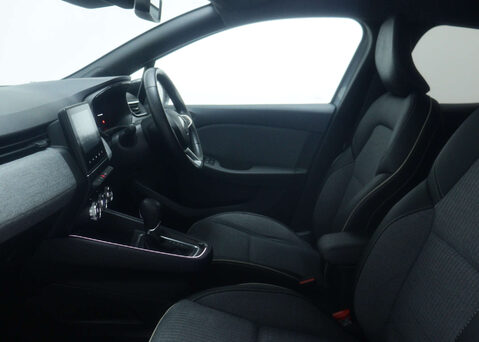 Renault Clio 1.6 Clio Techno E-Tech HEV Auto 5dr 45