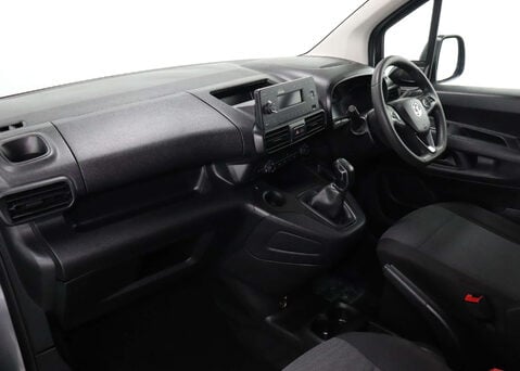 Vauxhall Combo 1.5 Combo 2300 Sportive S/S 26