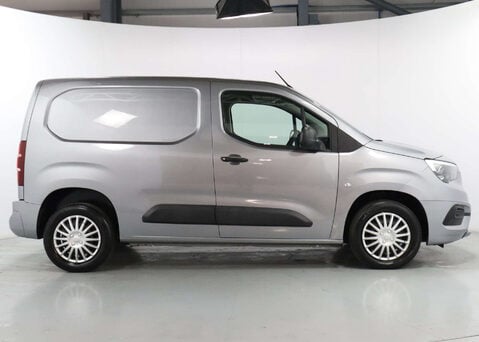 Vauxhall Combo 1.5 Combo 2300 Sportive S/S 12