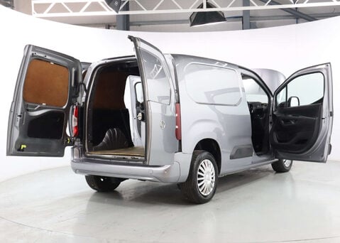 Vauxhall Combo 1.5 Combo 2300 Sportive S/S 39