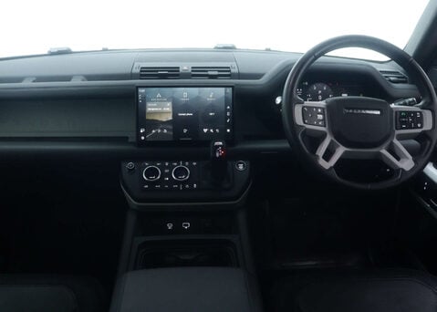 Land Rover Defender 3.0 Defender X-Dynamic HSE D MHEV A 4WD 5dr 25