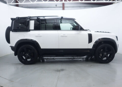 Land Rover Defender 3.0 Defender X-Dynamic HSE D MHEV A 4WD 5dr 11