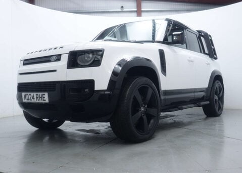 Land Rover Defender 3.0 Defender X-Dynamic HSE D MHEV A 4WD 5dr 13