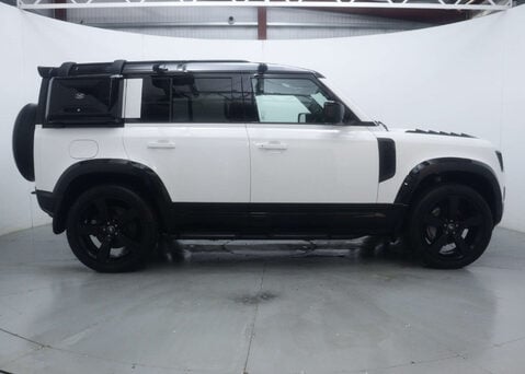 Land Rover Defender 3.0 Defender X-Dynamic HSE D MHEV A 4WD 5dr 15