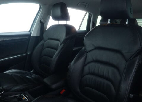 Skoda Kodiaq 1.5 Kodiaq SE L Executive TSi Semi-Auto 5dr 44