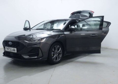 Ford Focus 1.0 Focus ST-Line MHEV Auto 5dr 48