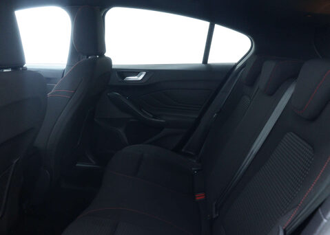 Ford Focus 1.0 Focus ST-Line MHEV Auto 5dr 43