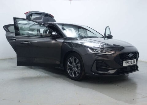 Ford Focus 1.0 Focus ST-Line MHEV Auto 5dr 46