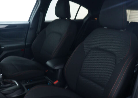 Ford Focus 1.0 Focus ST-Line MHEV Auto 5dr 41