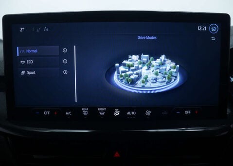 Ford Focus 1.0 Focus ST-Line MHEV Auto 5dr 23