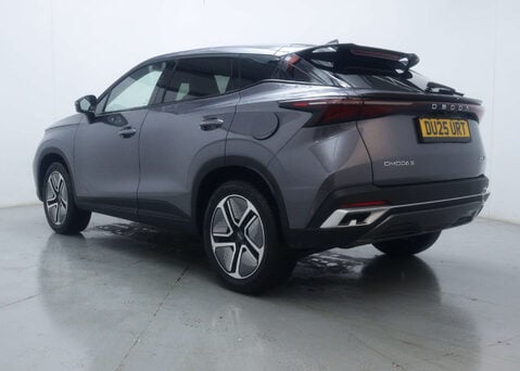 OMODA 5 1.6 5 Noble Auto 5dr 9