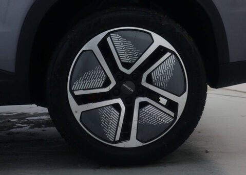 OMODA 5 1.6 5 Noble Auto 5dr 16