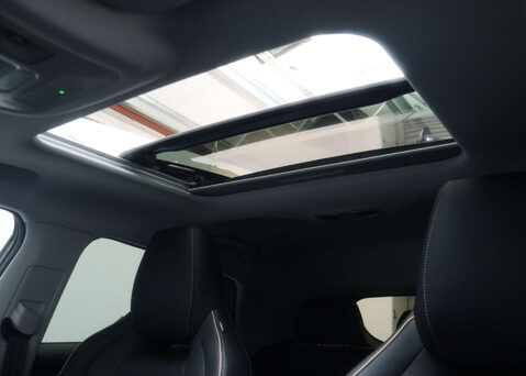 OMODA 5 1.6 5 Noble Auto 5dr 47