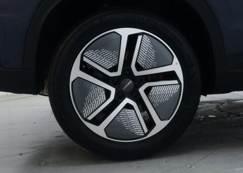 OMODA 5 1.6 5 Noble Auto 5dr 14