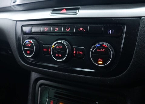 Volkswagen Sharan 1.4 Sharan SE Nav TSi Semi-Auto 5dr 24