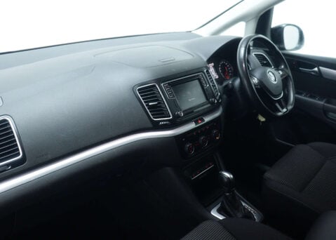 Volkswagen Sharan 1.4 Sharan SE Nav TSi Semi-Auto 5dr 37