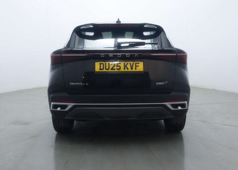 OMODA 5 1.6 5 Noble Auto 5dr 10