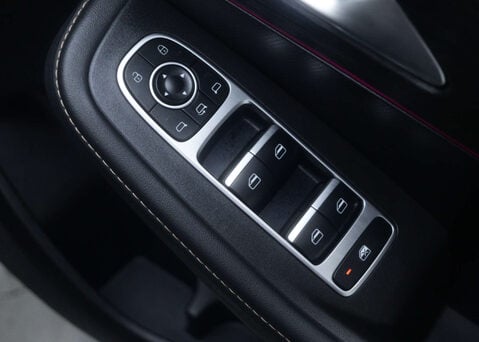 OMODA 5 1.6 5 Noble Auto 5dr 40