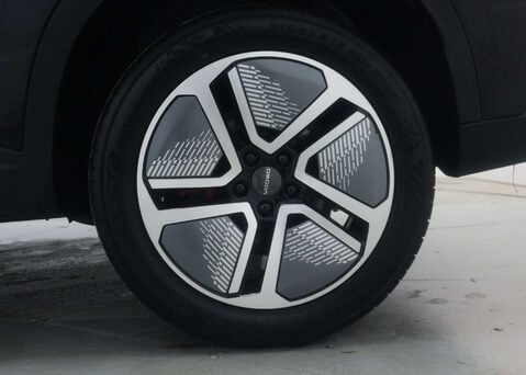 OMODA 5 1.6 5 Noble Auto 5dr 16