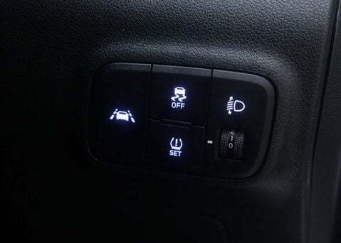 Hyundai i10 1.0 i10 SE Connect MPI Auto 5dr 35