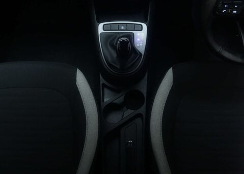 Hyundai i10 1.0 i10 SE Connect MPI Auto 5dr 20