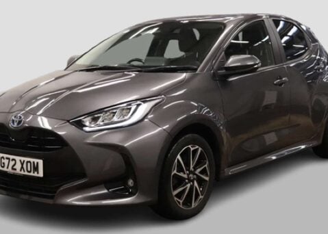 Toyota Yaris 1.5 Yaris Design HEV CVT 5dr 5