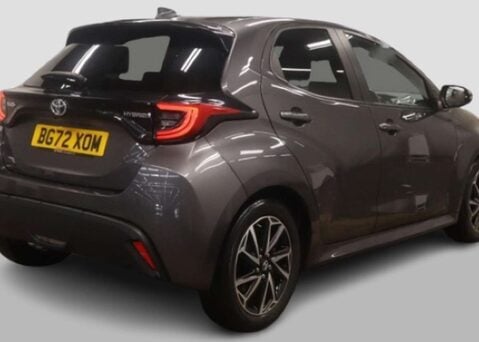 Toyota Yaris 1.5 Yaris Design HEV CVT 5dr 8